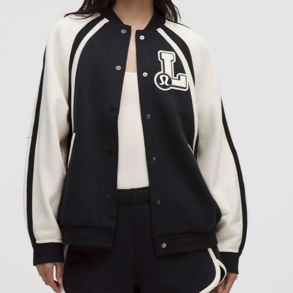 Lululemon Scuba Oversized Collegiate Jacket Graphic Black/Light Ivory XK/XXL NWT - Picture 1 of 13